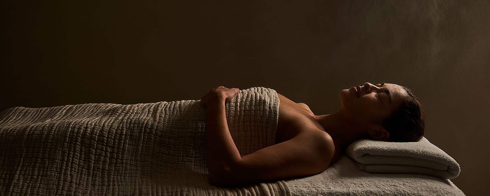 Aurora-Spa-&-Bathhouse-02