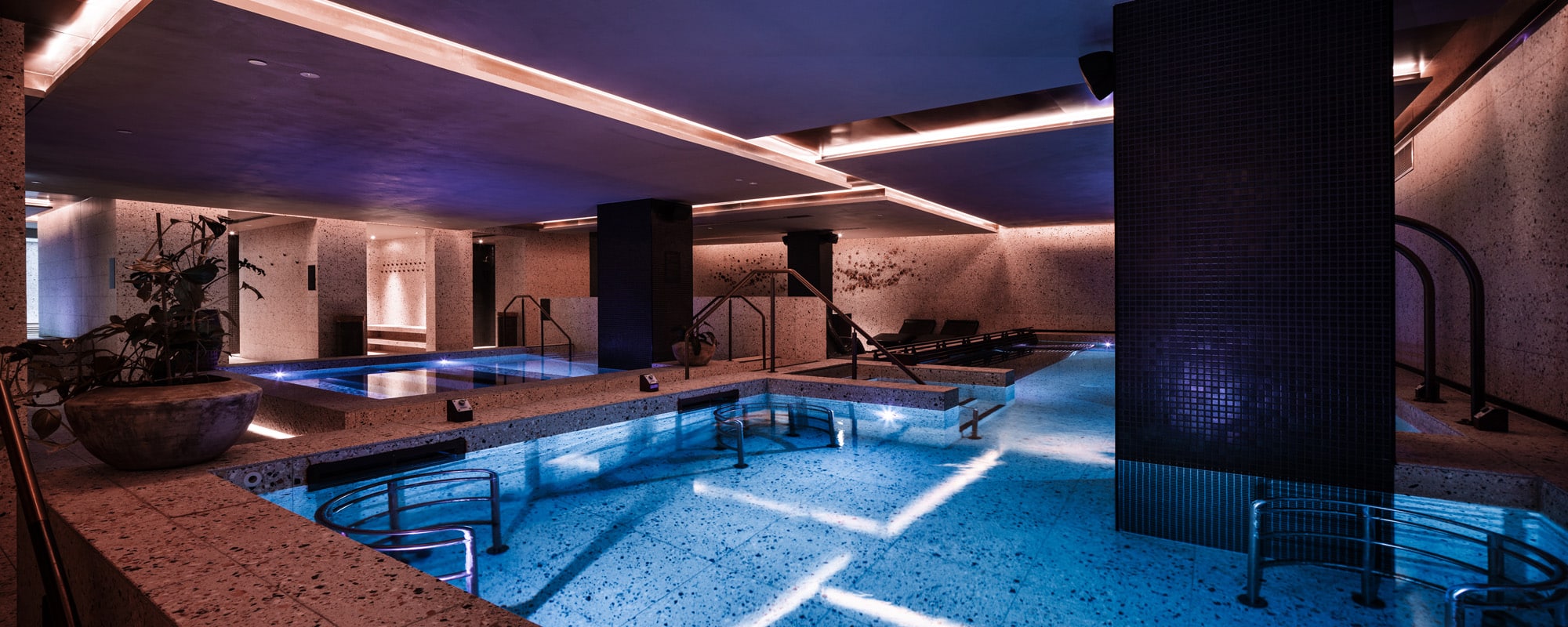 Aurora-Spa-&-Bathhouse-07